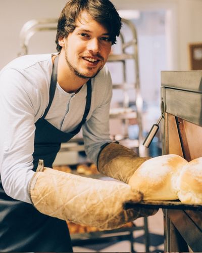 Bäcker:in